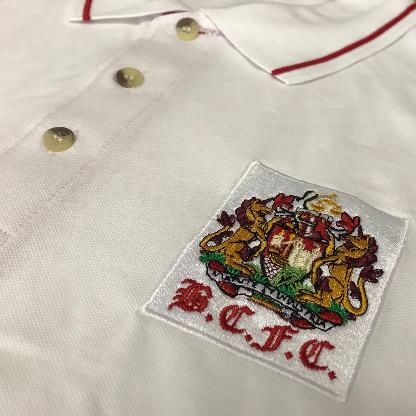 Retro Robins Embroidered 1950s Badge